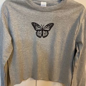 Cute butterfly t-shirt super comfortable!!